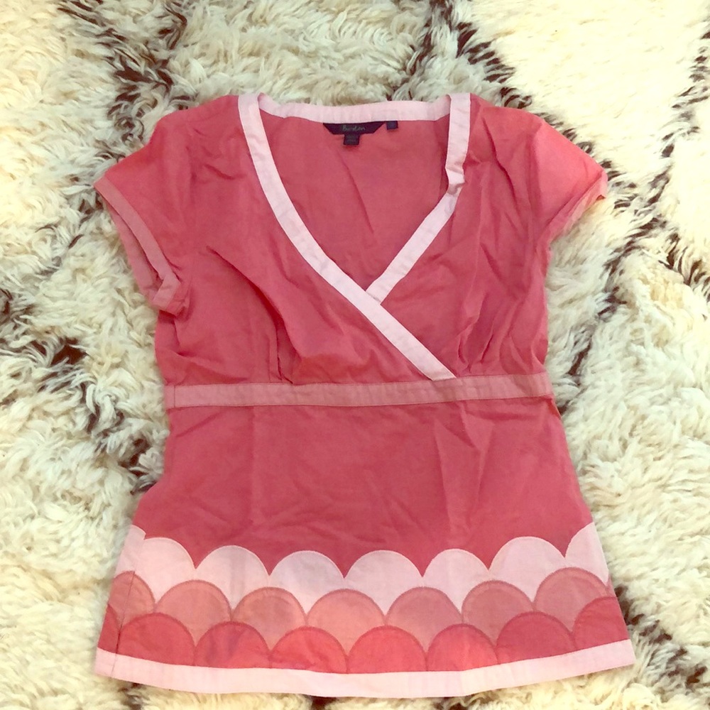 Boden pink scallop pullover top